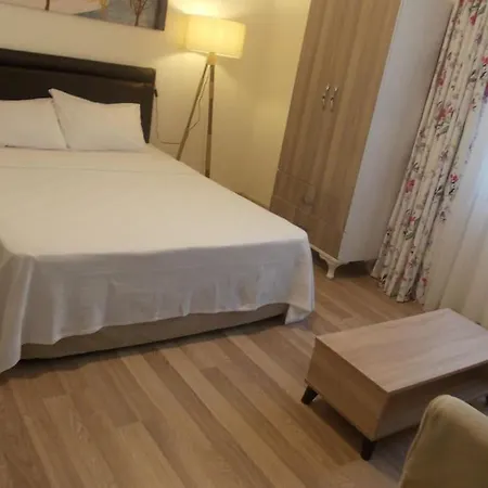 Ide Apartment *